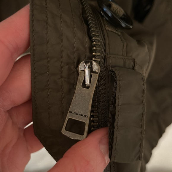 XS Burberry Brit HOODED raincoat windbreaker - Picture 6 of 6